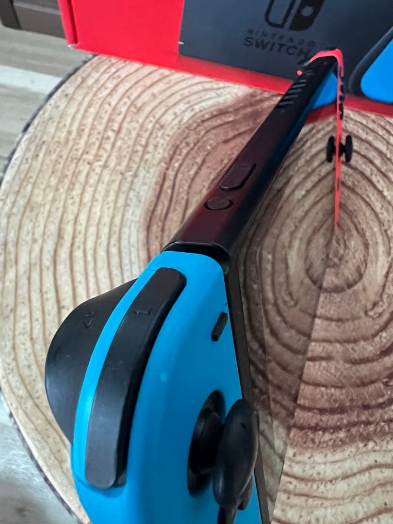 Nintendo Switch ニンテンドースイッチ本体　ネオン②