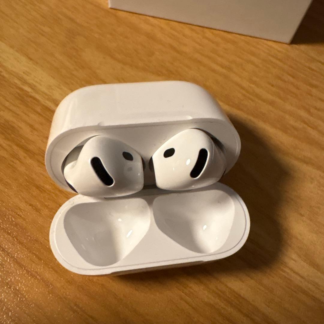 Apple AirPods 4 ワイヤレスイヤフォン 純正