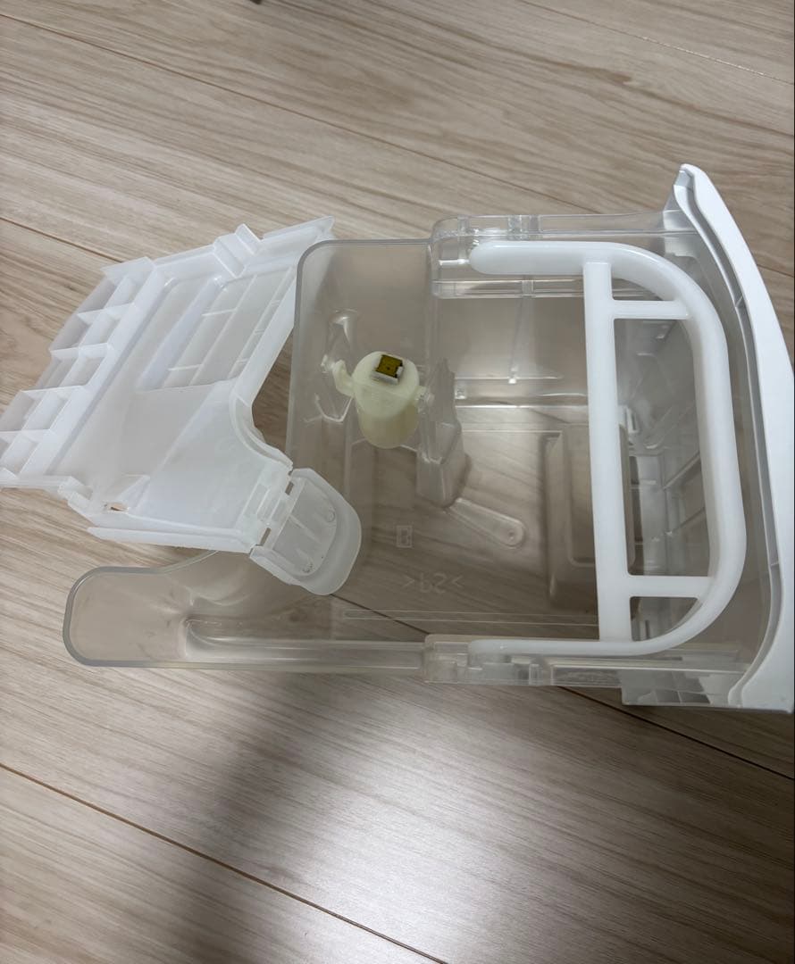 美品✩中古　Panasonic 衣類乾燥除湿機 F-YHVX120