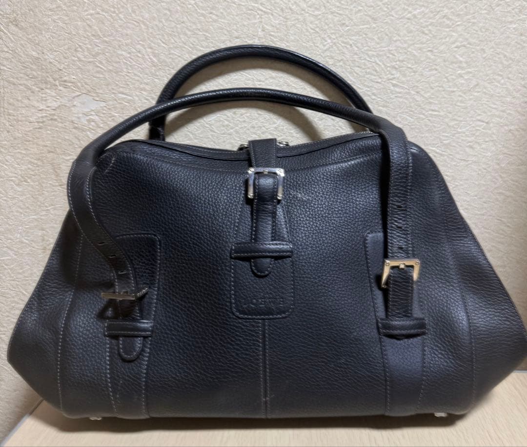 KM: LOEWE 黒 レザー ハンドバッグ