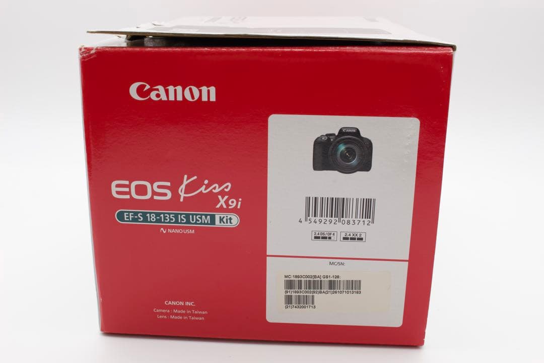Canon EOS Kiss X9i ダブルレンズ　高倍率　元箱・カメラバッグ有