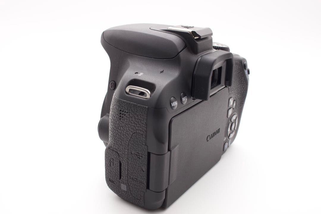 Canon EOS Kiss X9i ダブルレンズ　高倍率　元箱・カメラバッグ有