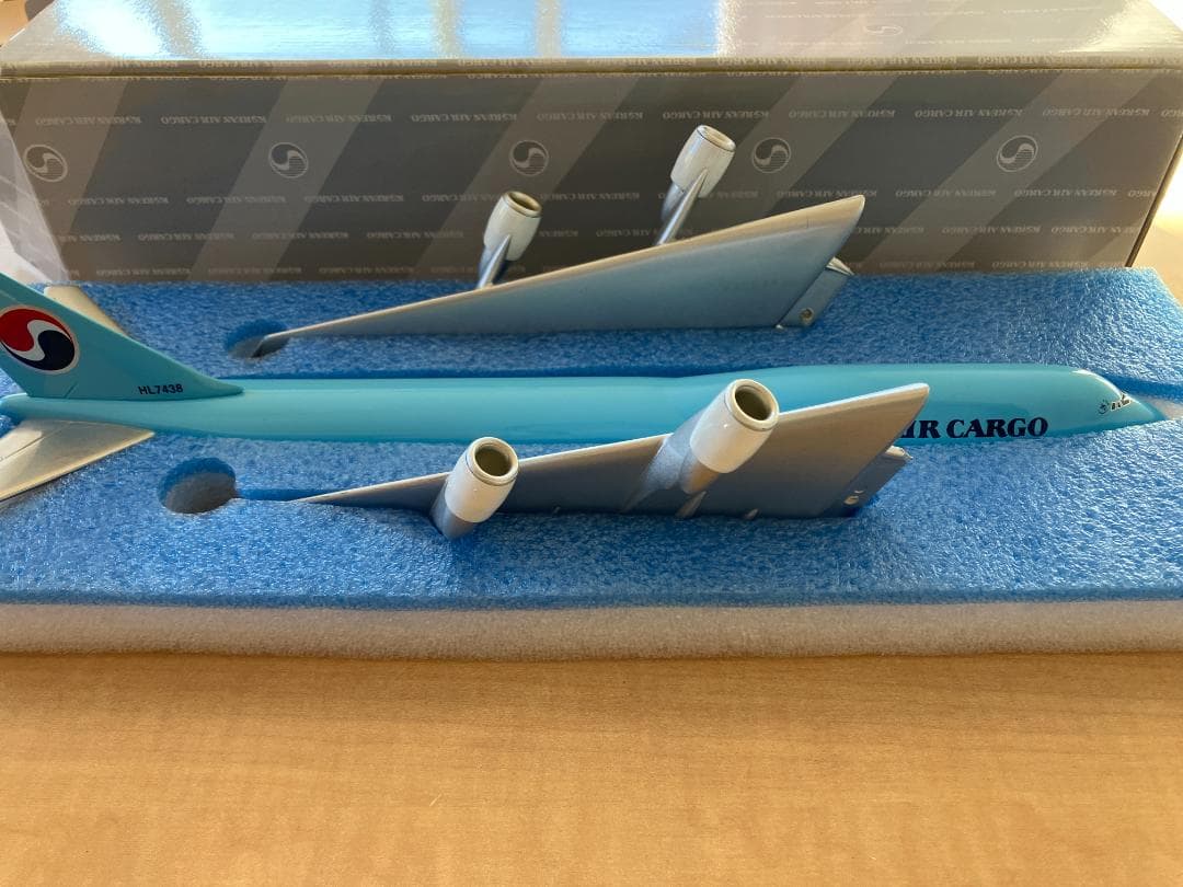 大韓航空　KOREAN AIRCARGO　B747-400ERF　貨物機模型　た