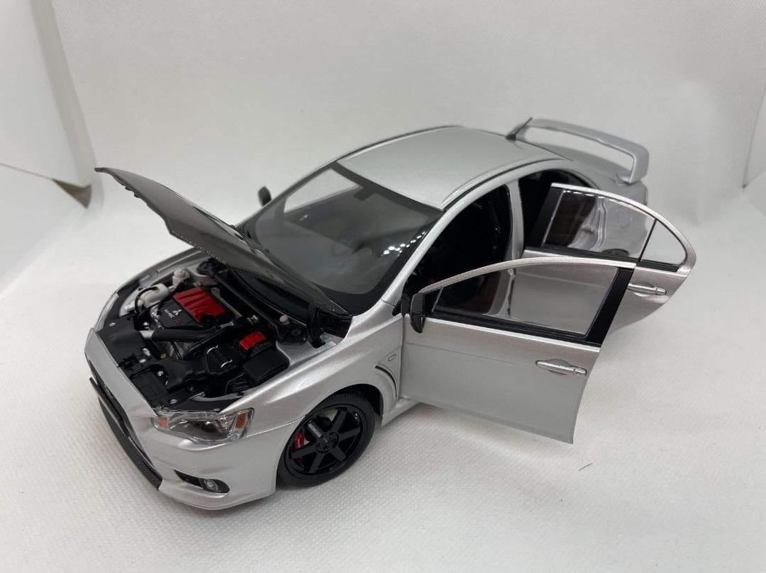 101-108 VIAT MODEL 1/18 三菱 ランサー エボリューション