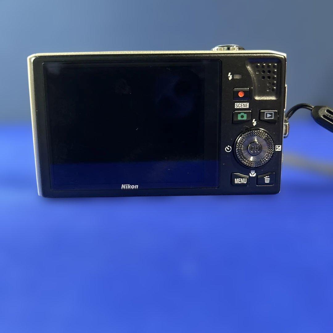 Nikon COOLPIX S8000 コンパクトデジタルカメラ