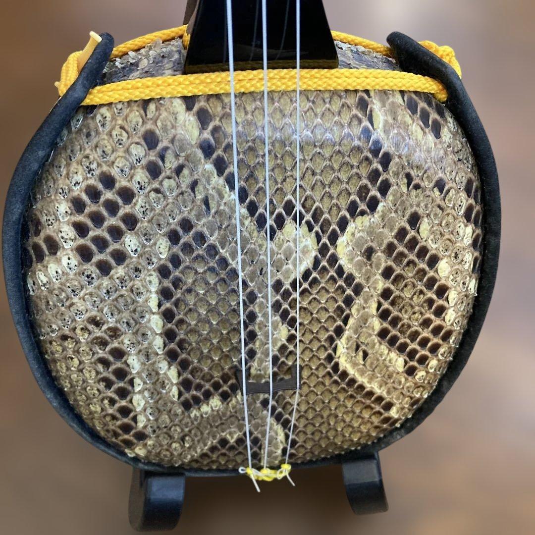 蛇皮強化張り三線本体