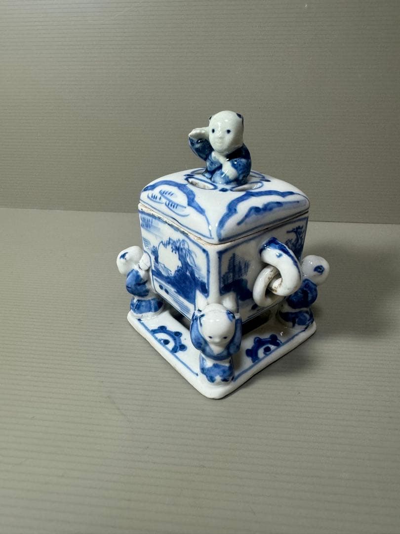 2131  骨董　『大明成化年製』銘　五童戯亀文香炉　時代物