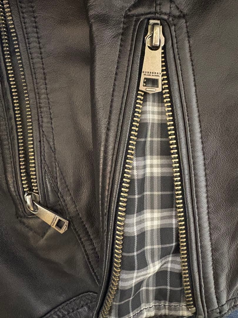 バーバリーブラックレーベル レザージャケット 中綿 ラビットファー Ｌサイズ