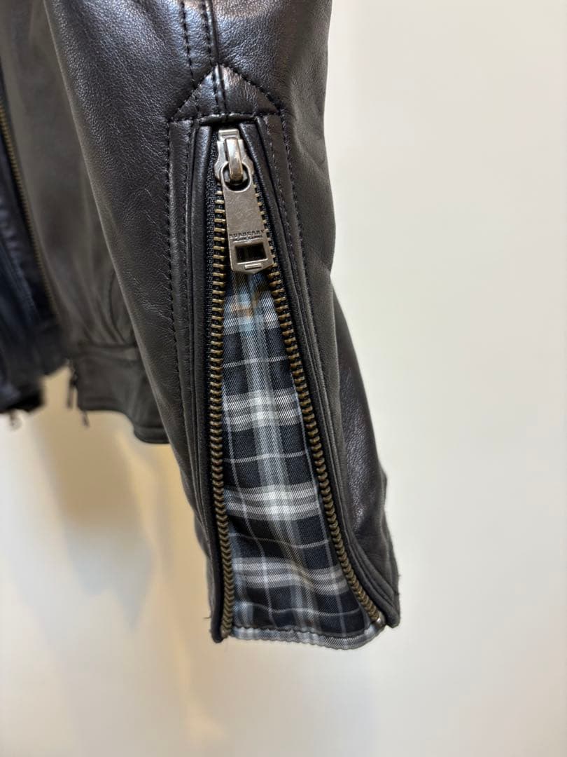 バーバリーブラックレーベル レザージャケット 中綿 ラビットファー Ｌサイズ