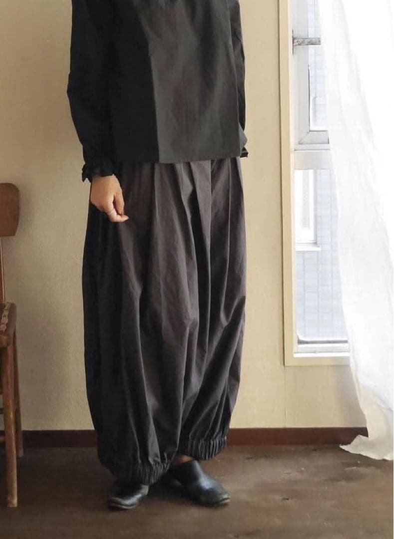 nunno ズッキ二パンツ　黒　綿100%