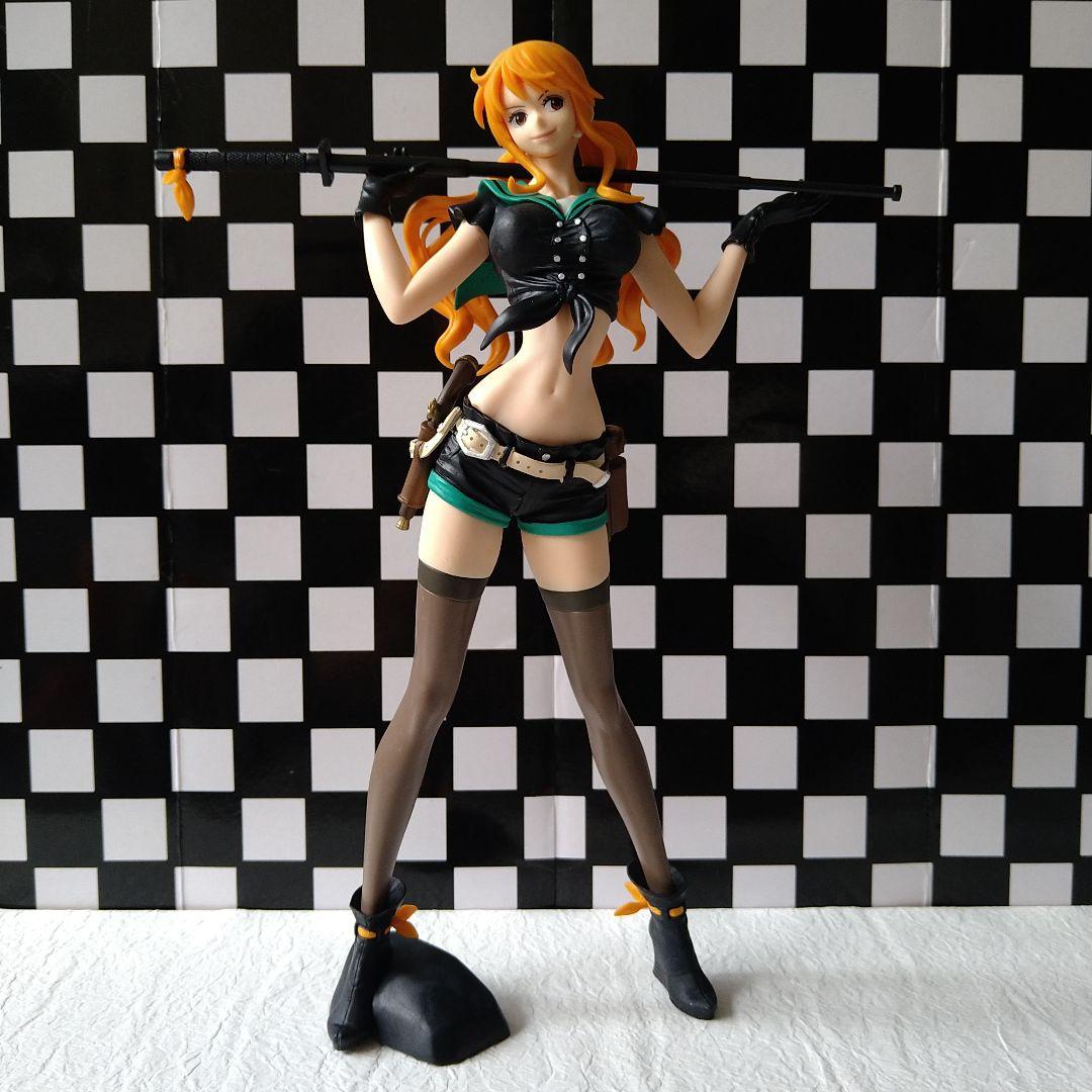 ワンピース　フィギュア　麦わらの一味　ナミ　２３体　ジャンクおまけ　２体　セット