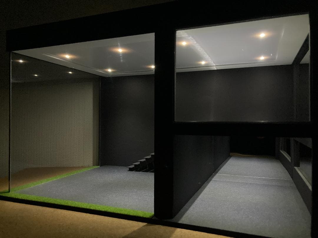 ミニカー用ジオラマ：1/18 ショールーム＆ガレージⅣ（吹き抜け2階タイプ）