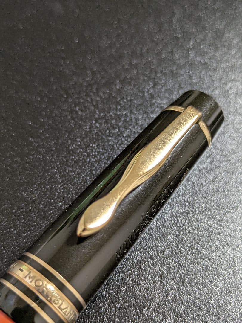 モンブランMONTBLANC　ヘミングウェイ ボールペン 作家シリーズ第一弾