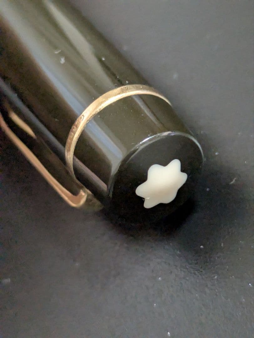 モンブランMONTBLANC　ヘミングウェイ ボールペン 作家シリーズ第一弾