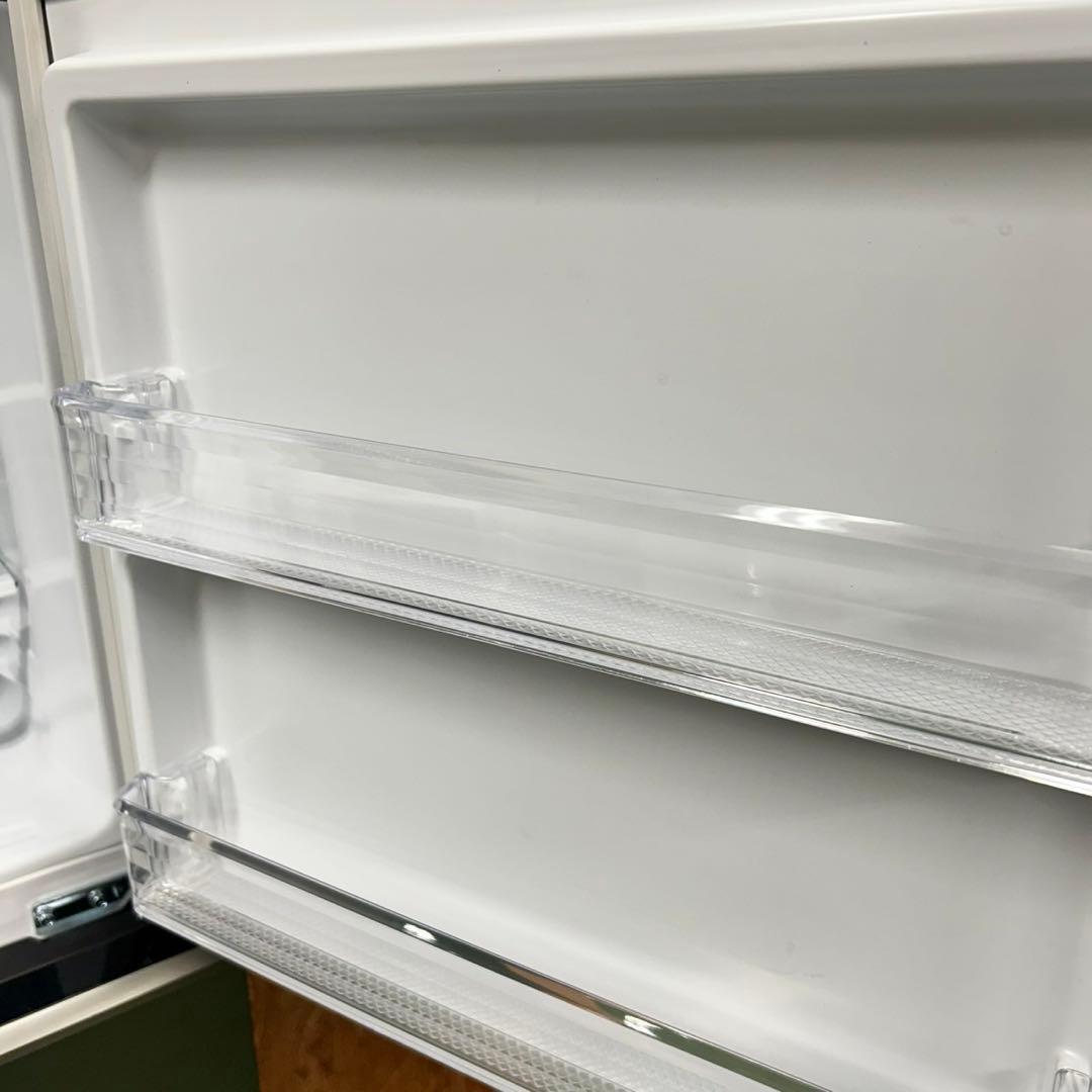 841 パナソニック　冷蔵庫　容量200l〜300l 一人暮らし　小型　同棲向け