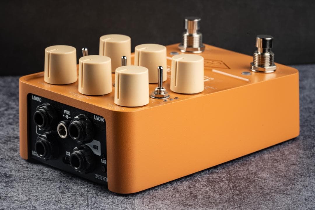 ギター UAFX Enigmatic '82 Overdrive Special Amp