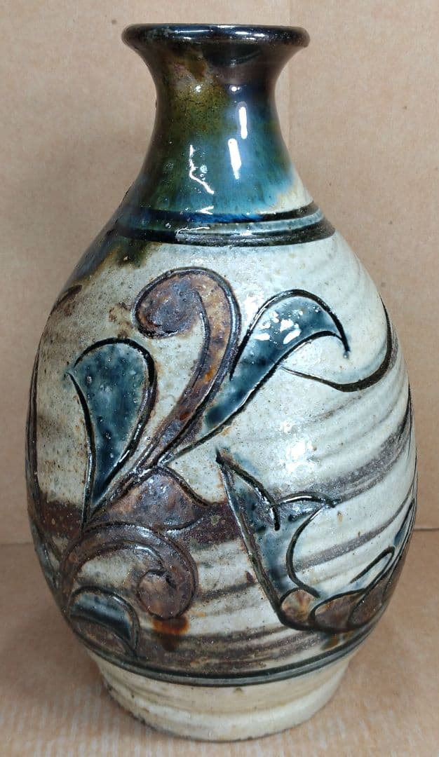 【本物保証】金城次郎 海老魚紋花瓶 共箱 栞(まじる商店当時物）人間国宝 壷屋焼