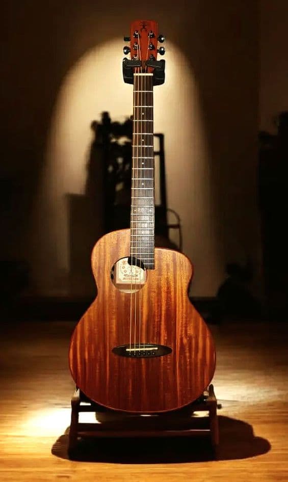 Anuenue MY20 マホガニー ミニギター pu フィッシュマン