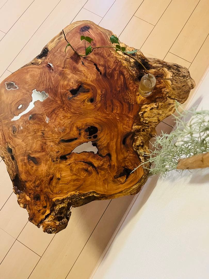 けやき　輪切りテーブル　一枚板　ローテーブル サイドテーブル　レジンテーブル