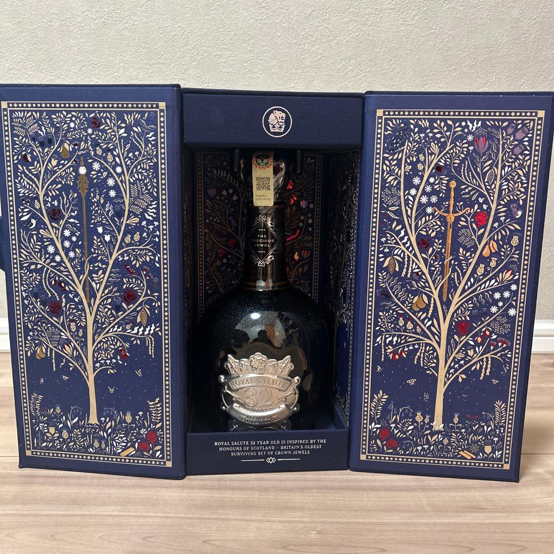 【値下げしました】ロイヤルサルート32年