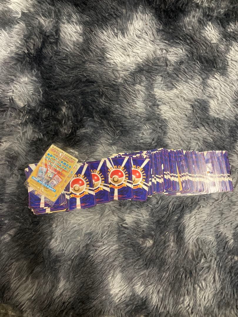 A0105)ポケモンカード 古いカード 新　旧裏 84枚　まとめ売り　引退品