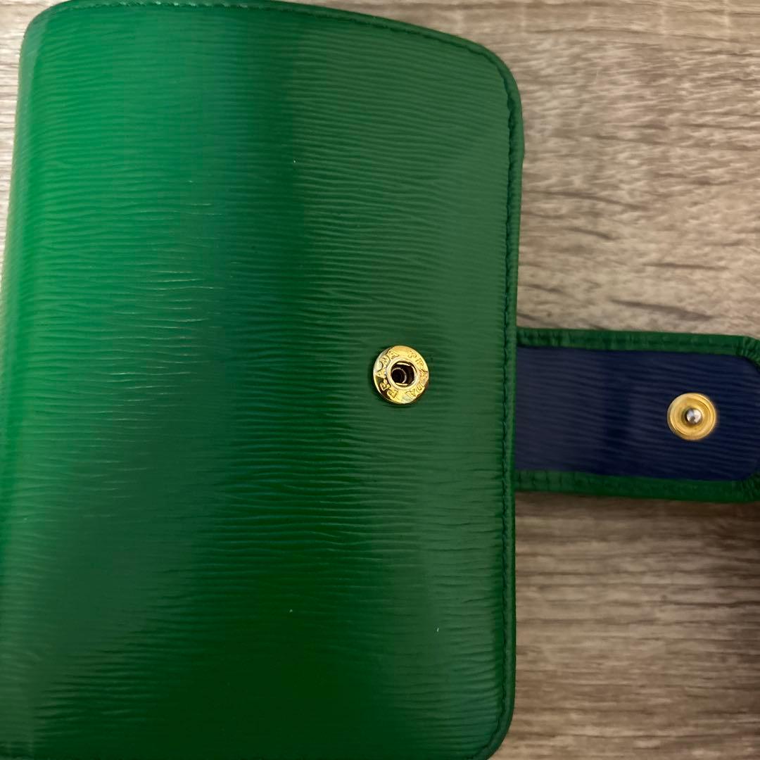 ⭐︎こむぎページ⭐︎PRADA プラダ 二つ折り財布 グリーン