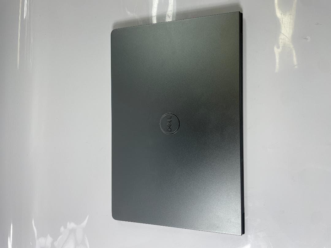 DELL Vostro 5568 7世代-i7/8GB/256GB