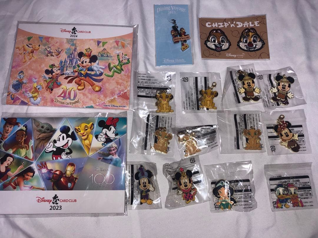 ディズニーピンバッジチャーム16点セット未開封限定有