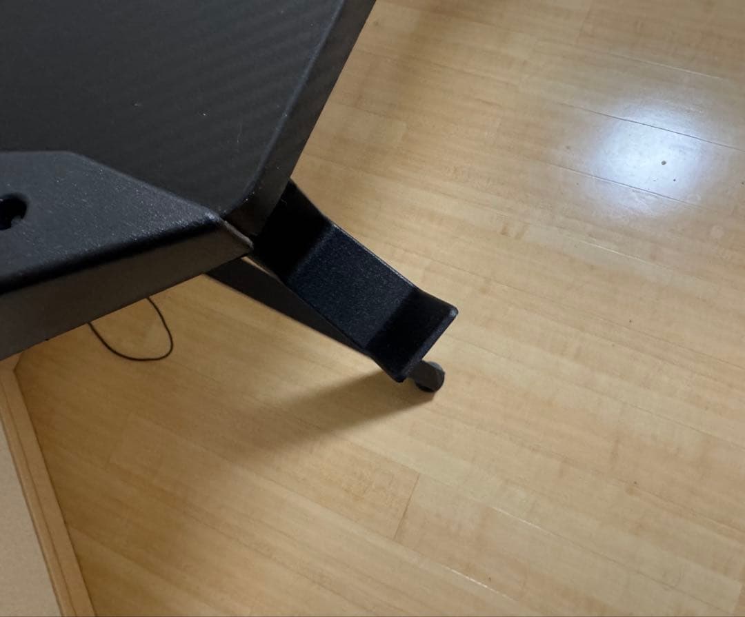 ゲーミングデスク 幅120cm×奥行60cm カーボンファイバー製 【完成品】