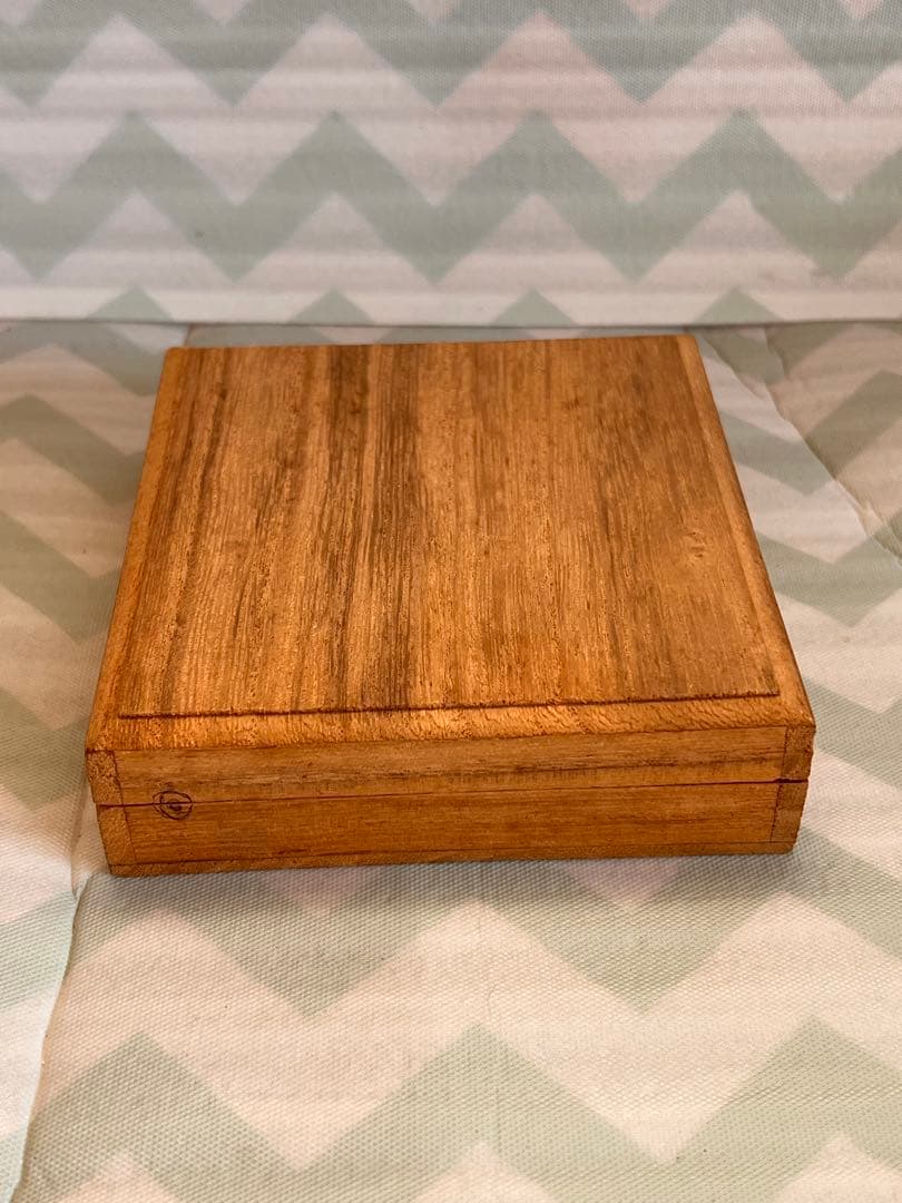 武具　刀装具　刀　脇差　鉄鍔　鯉の滝昇り　箱付