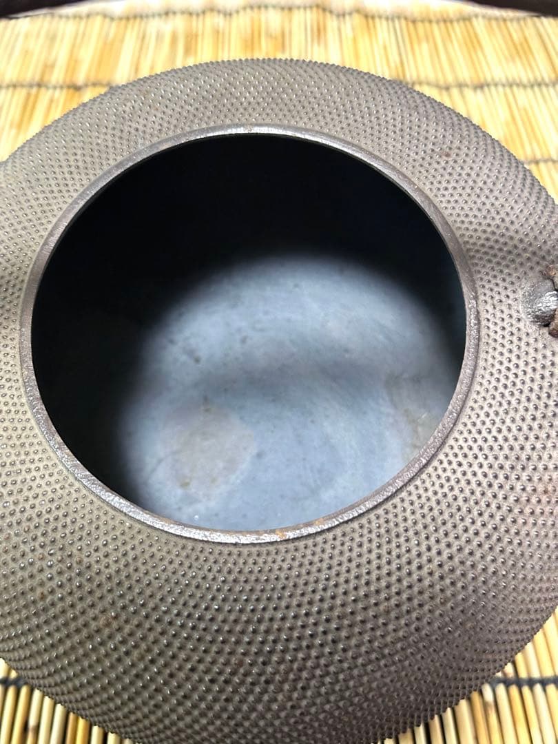 未使用品、共木箱、付属品付　南部照光堂造　１５型アラレ　日々是好日様　売約済み