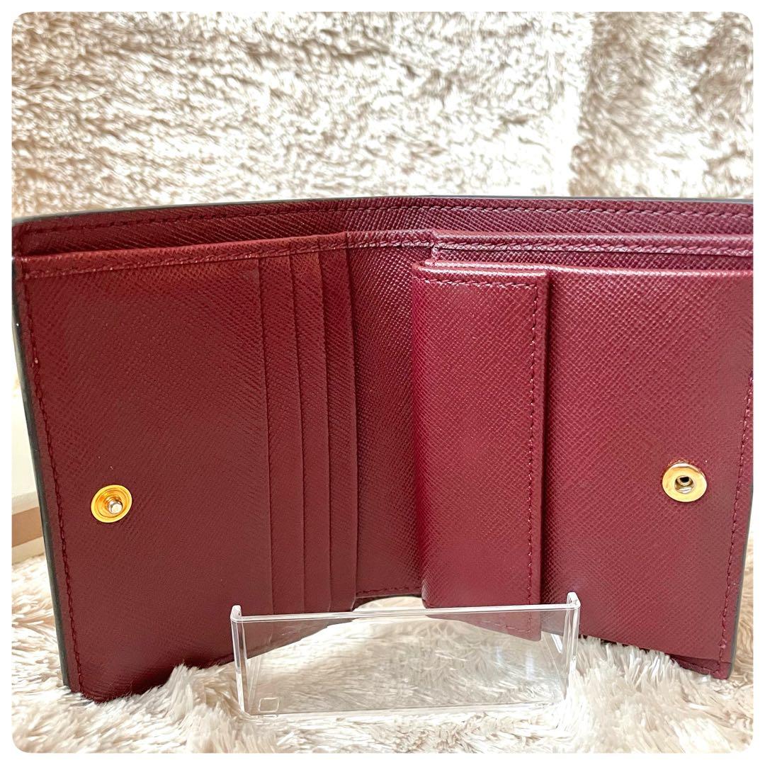 美品✨　マルニ　MARNI　二つ折り財布　ミニウォレット　レザー　マルチカラー