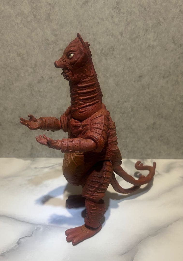 【X-PLUS】ウルトラマン大怪獣シリーズ 『赤色火焔怪獣バニラ』