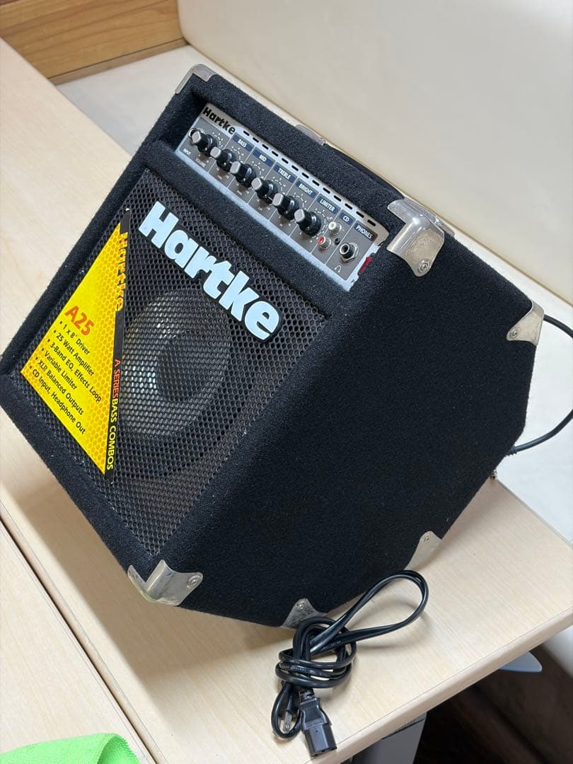 Hartke A25 ベース用アンプ 25W ハートキー