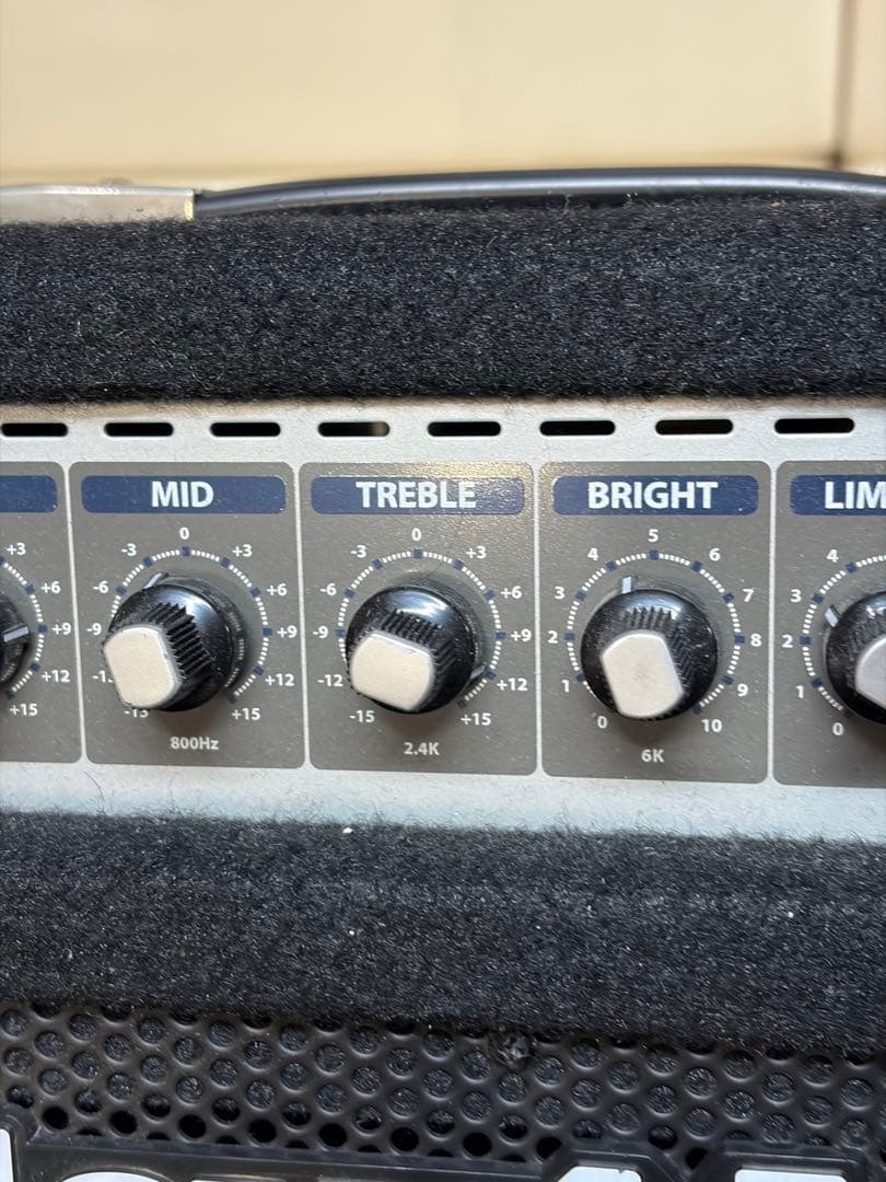 Hartke A25 ベース用アンプ 25W ハートキー