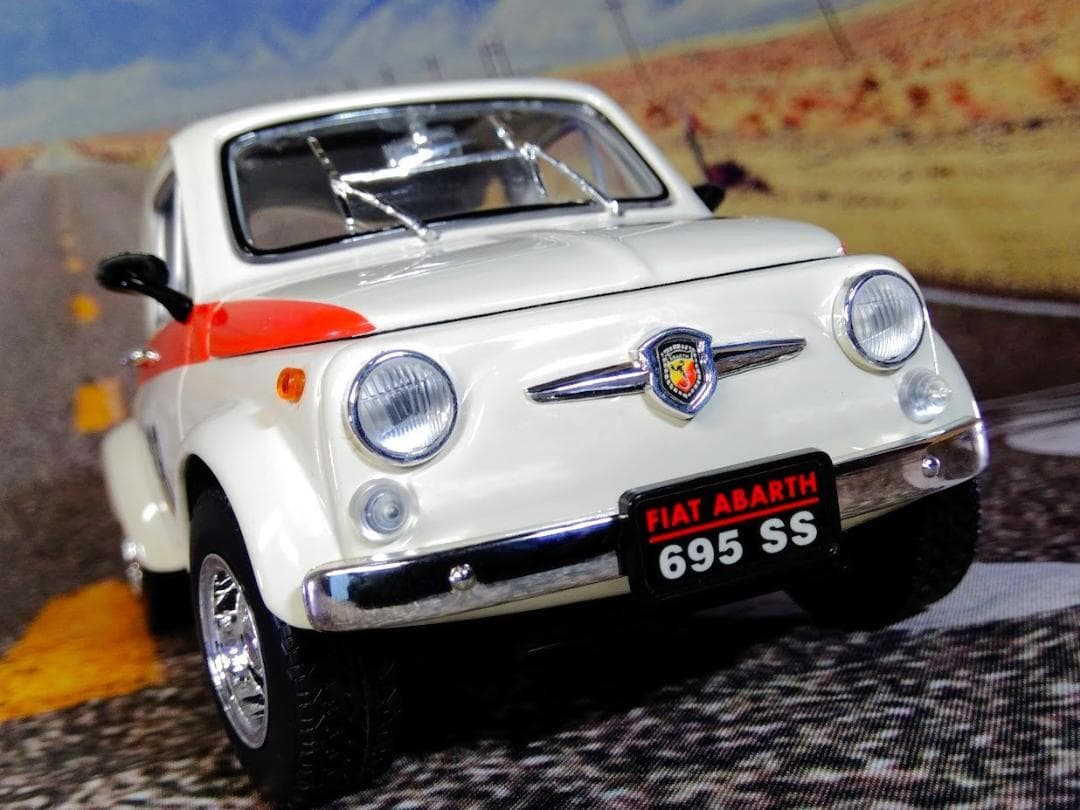 1/18 ロードシグネチャー 1963 フィアット アバルト 695SS