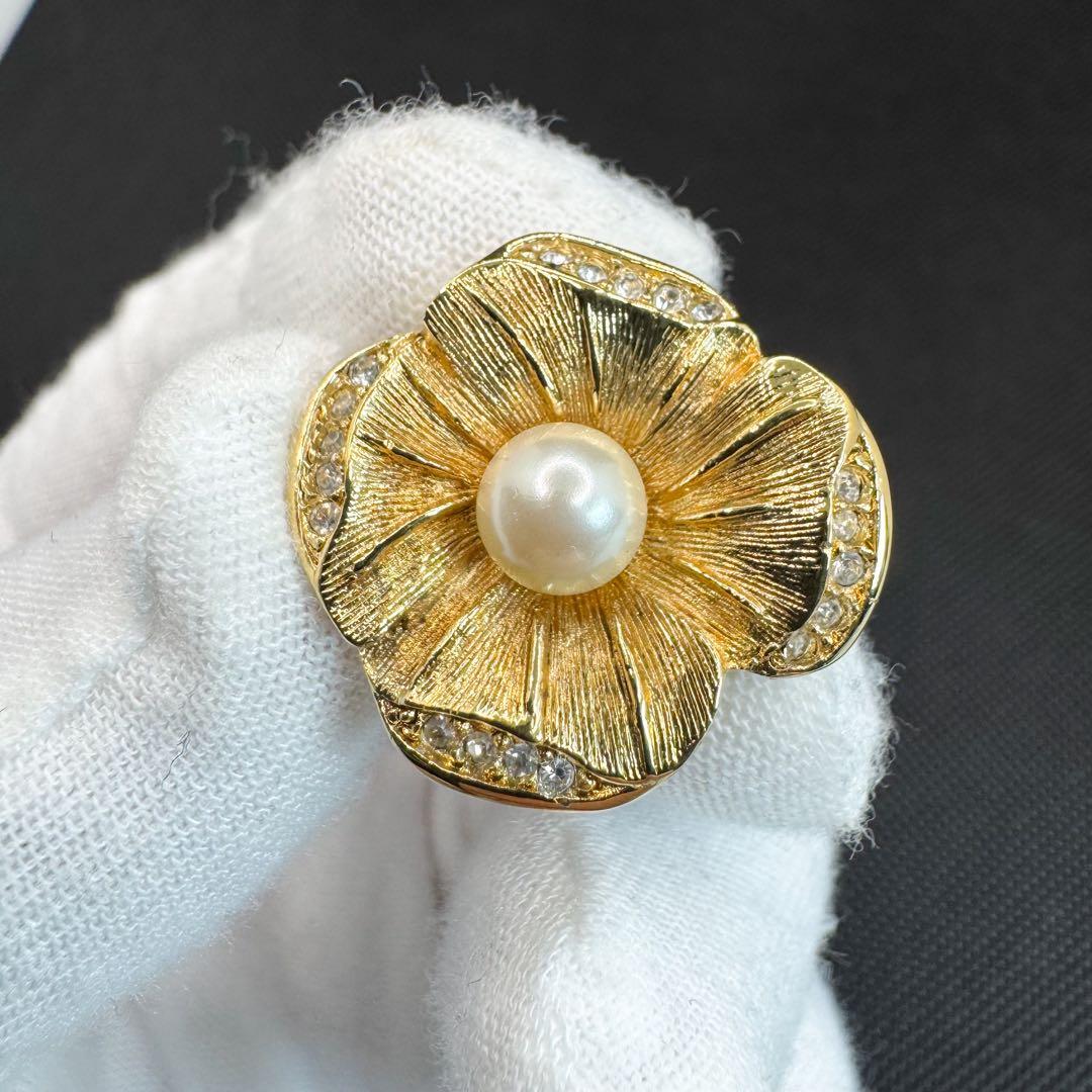 Christian Dior ブローチ フラワーモチーフ パール ラインストーン