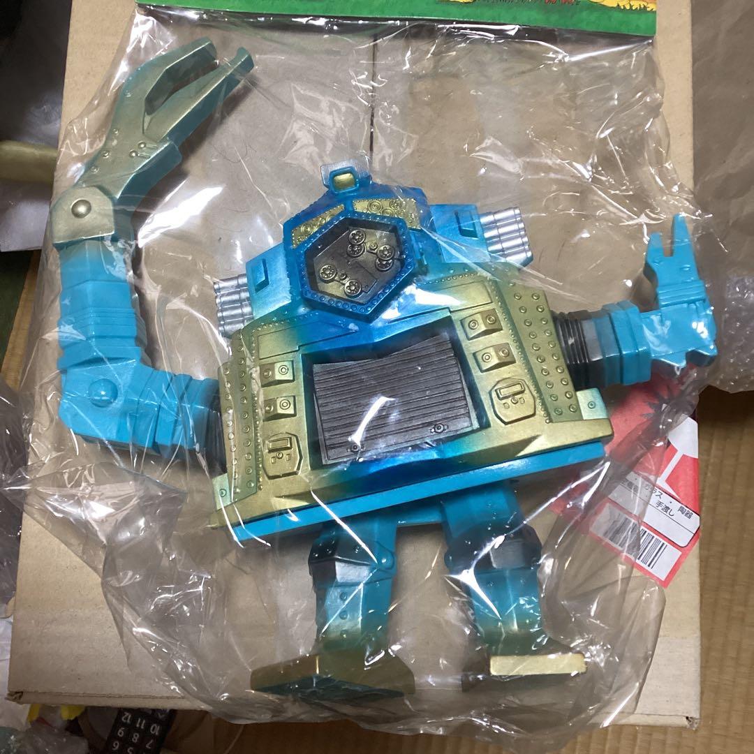 円谷コミュニケーションズ　怪獣郷　クレージーゴン【ブルー】難あり。