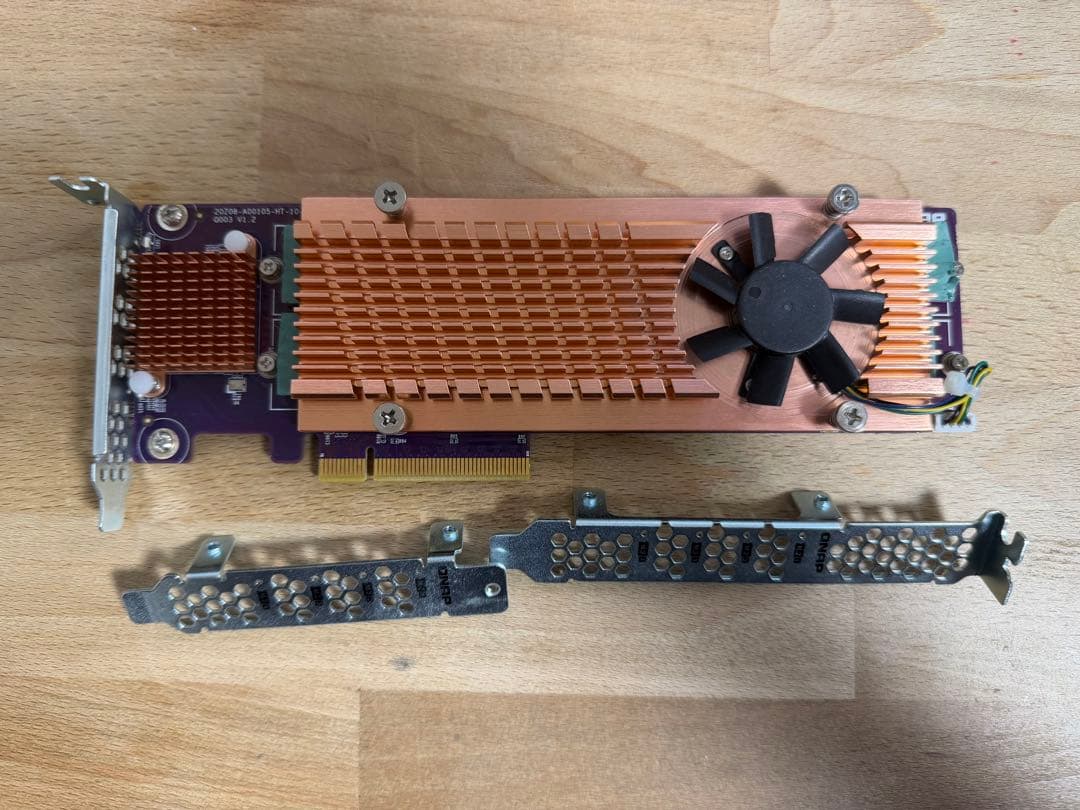 QNAP QM2-4P-384 拡張カード NVMe M.2x4