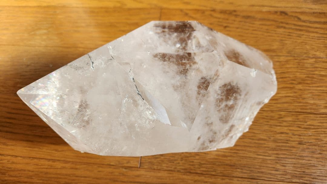 新春値下げ✨水晶　六角柱　イシスクリスタル　4.13キロ