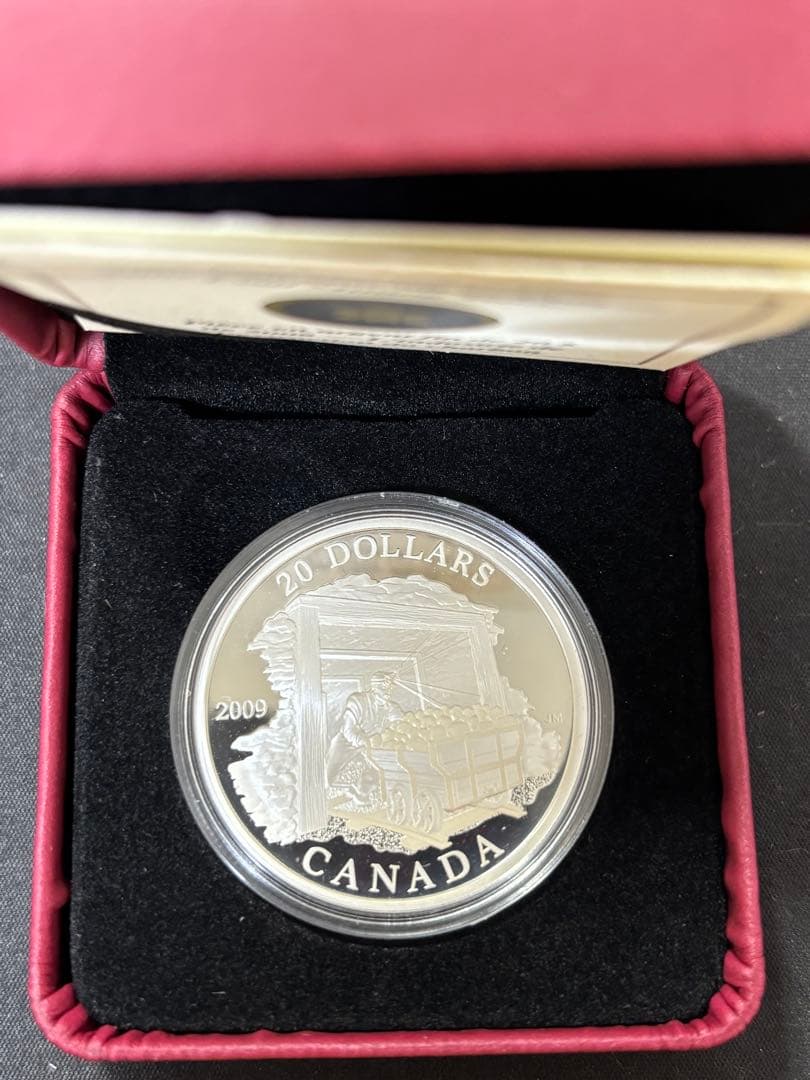 【純銀製】カナダ１９２０年炭鉱労働者採掘石炭貿易 １オンスプルーフ純銀