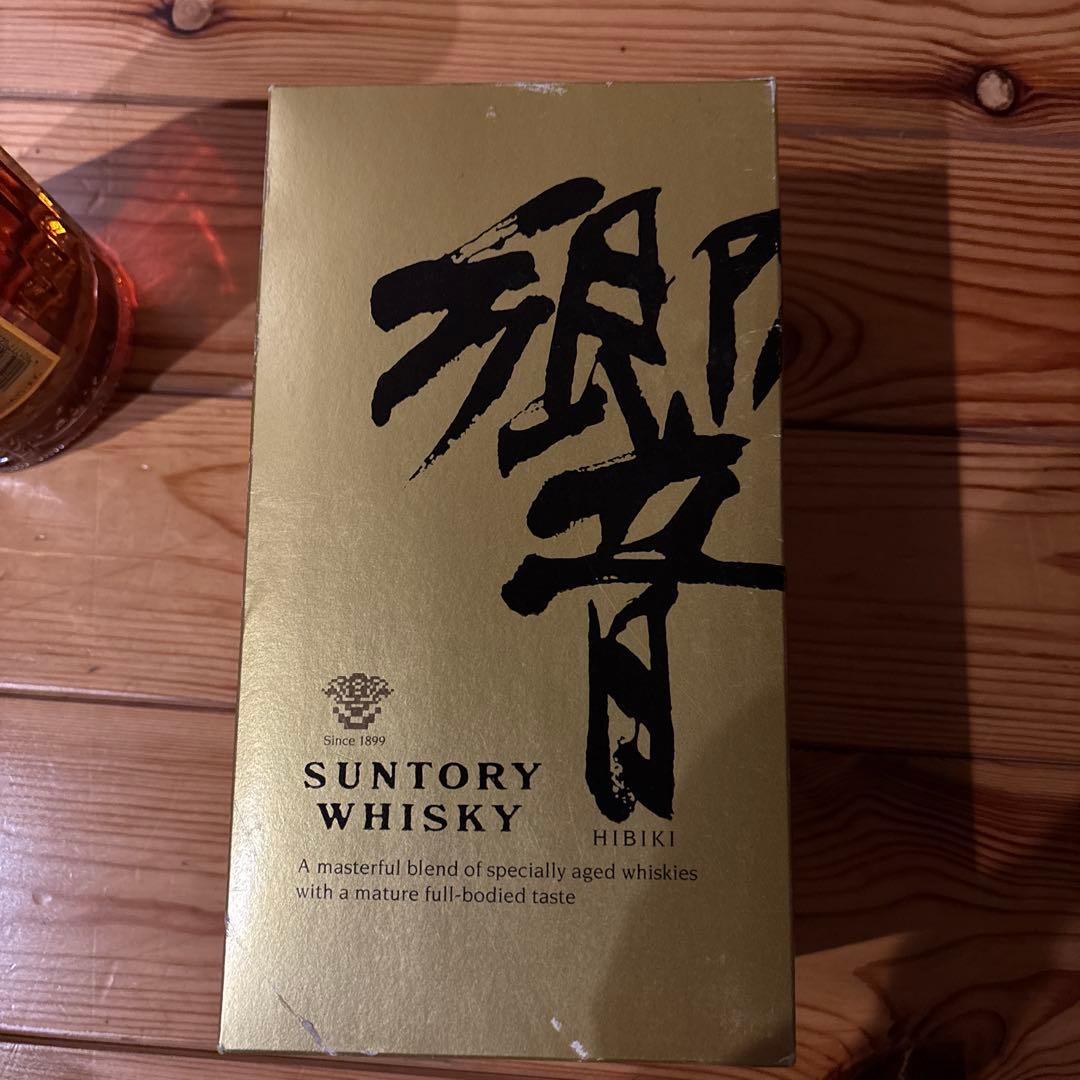 Suntory 響 ウイスキー 古酒 裏ゴールドラベル　サントリー