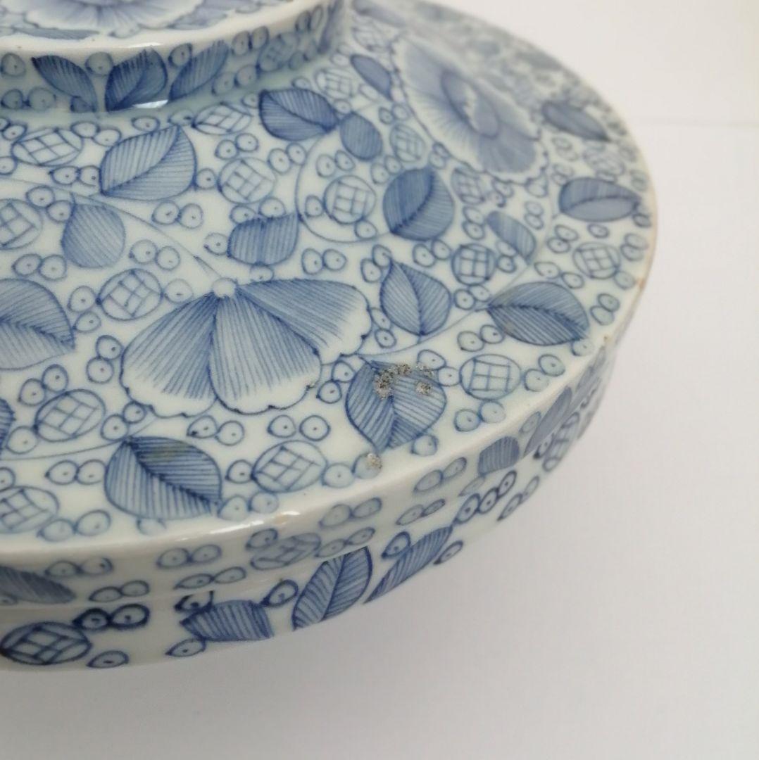 古伊万里　幕末　線描き　牡丹唐草図　食籠