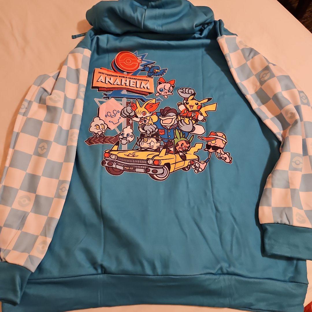 3XL フーディ パーカー WCS 2025 ポケモン アナハイム
