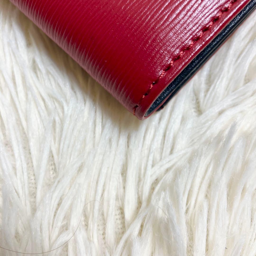 【新品同様】 ヴィヴィアン トリフォールド レター型 オーブ