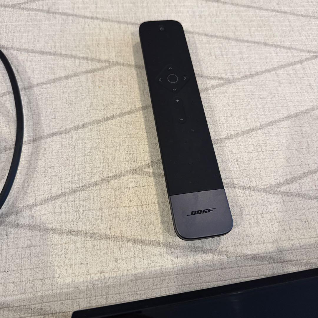 【美品】BOSE サウンドバー 700 本体　ケーブル空間調整マイクリモコン付き