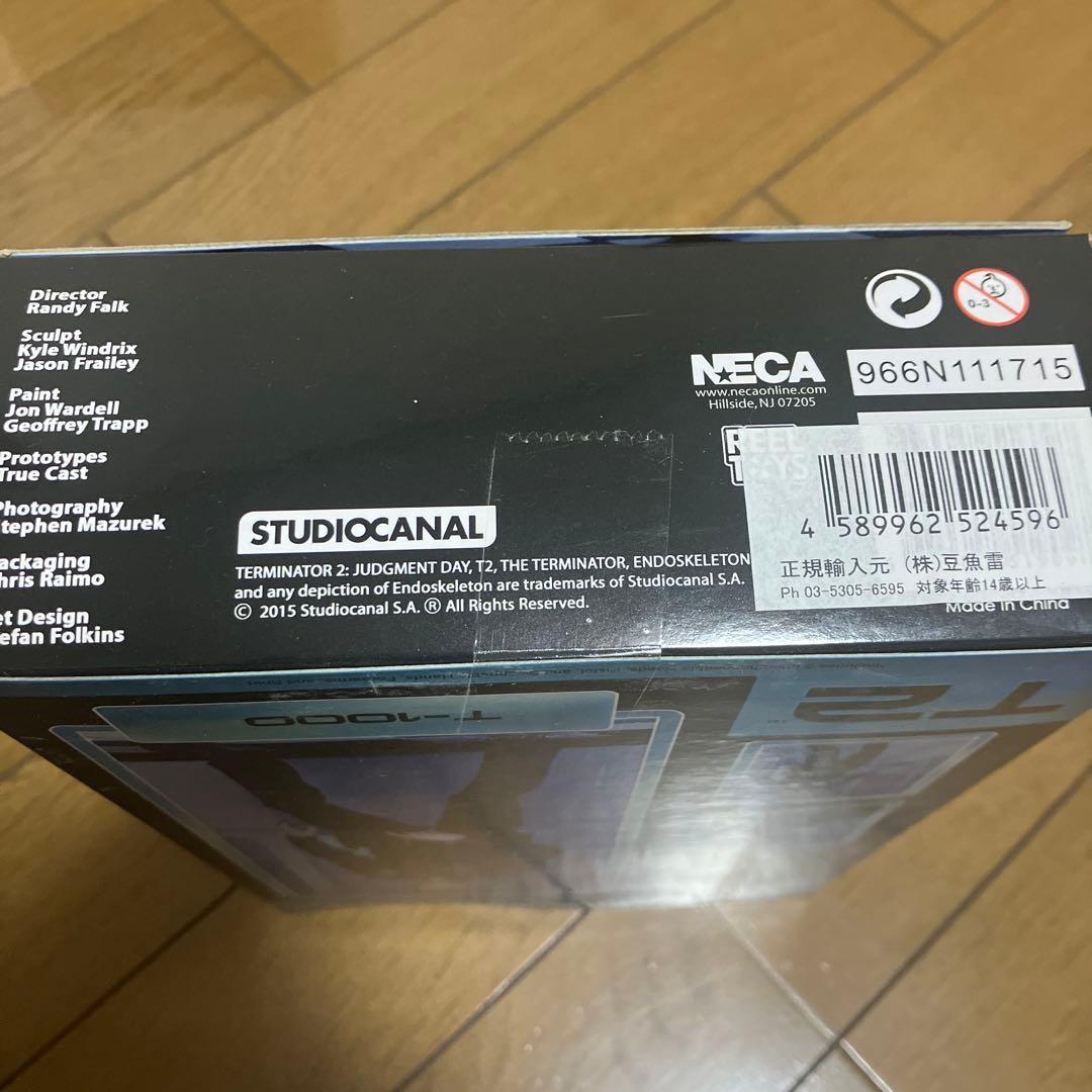 NECA T-1000 フィギュア