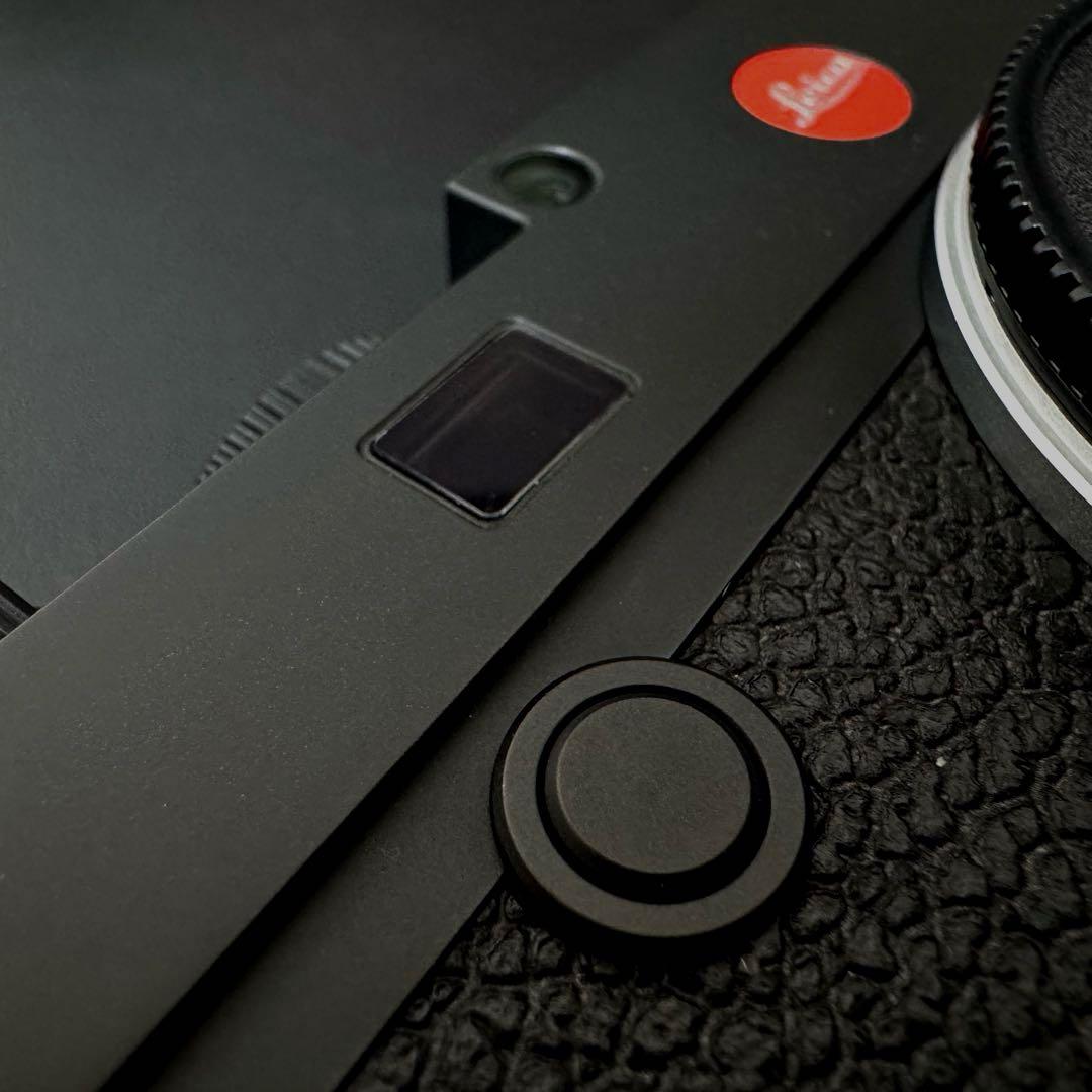 Leica M10-R ブラッククローム　極美品　A級　純正レザーケース付き