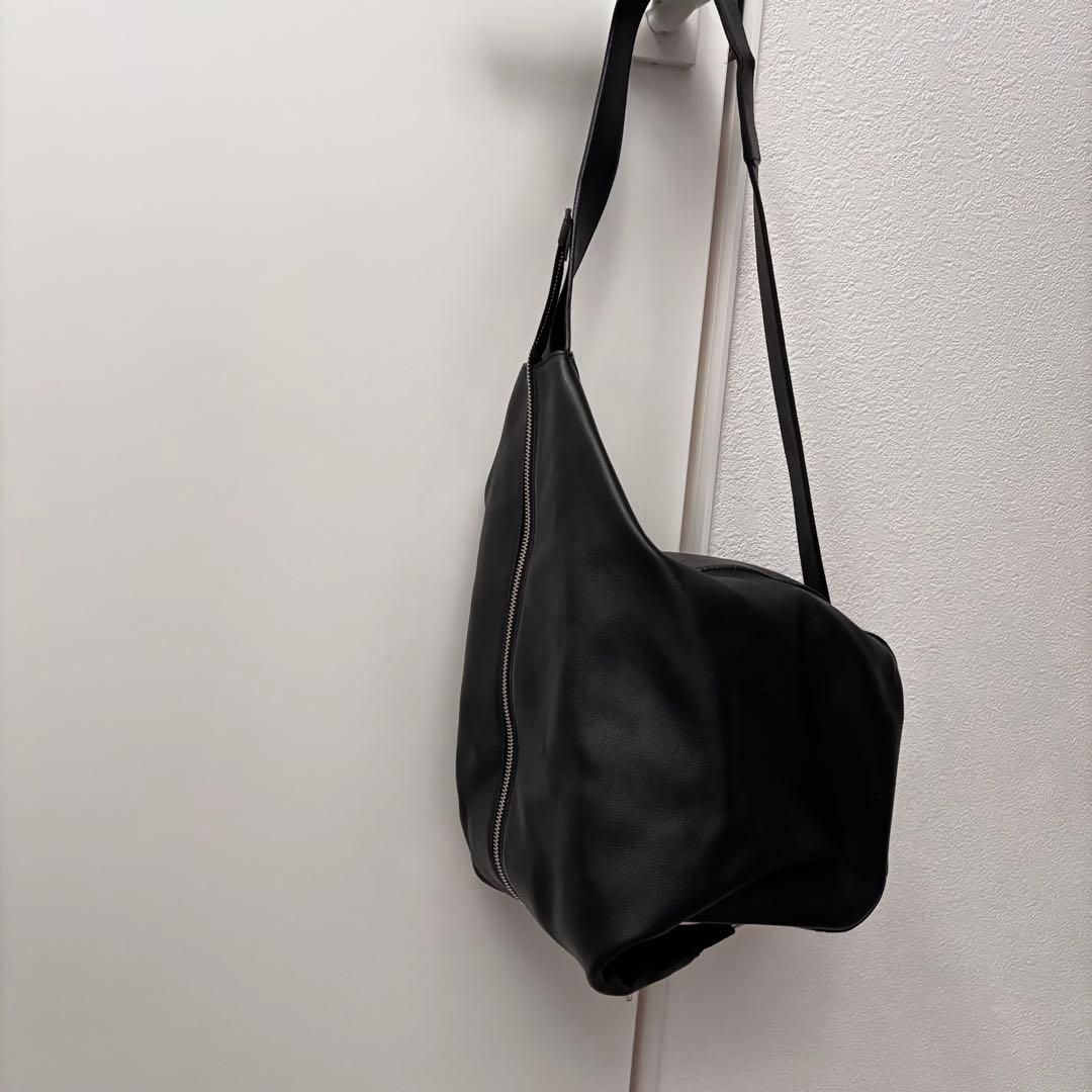 レア　FURLA レザー　ショルダーバッグ　牛革　 黒　ブラック　シルバー金具