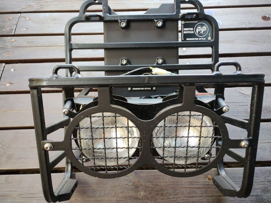 ハンターカブ デュアルヘッドライトフロントラックキット【MOONEYES】